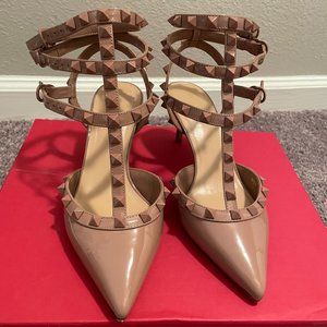 Valentino Garavani Caged Rockstud Pump 65MM Heel (2.5inch)/Nude/Size 6B/36EU